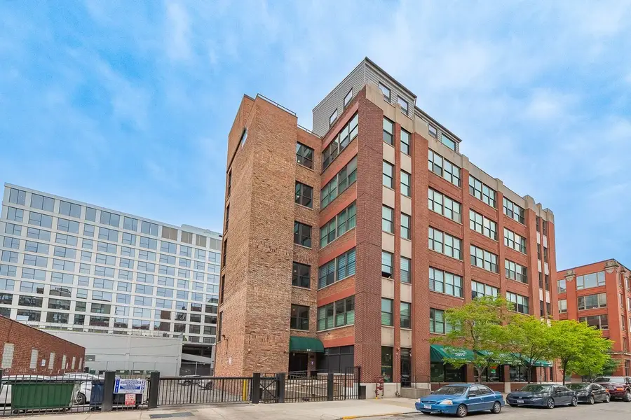 812 W Van Buren Street #3C, Chicago, IL 60607 - #2