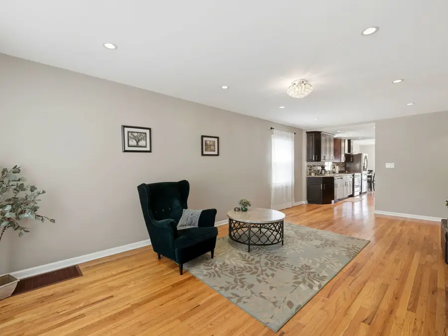 3708 N Pacific Avenue, Chicago, IL 60634 - #2