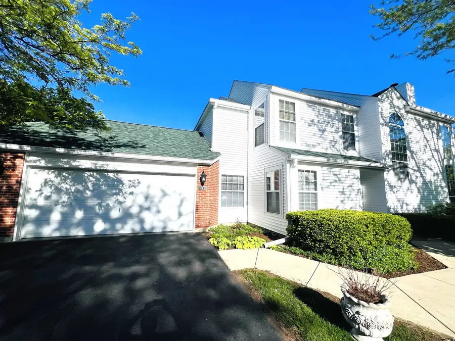 111 N Woodbury Lane, Lake Bluff, IL 60044 - #2