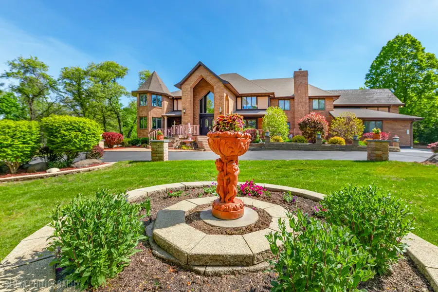 3204 Stonegate Drive, Crystal Lake, IL 60012 - #3