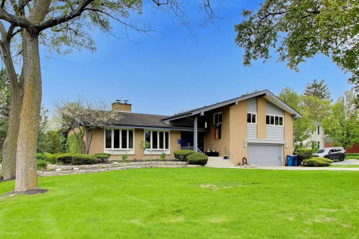 360 S Prospect Avenue, Elmhurst, IL 60126 - #1