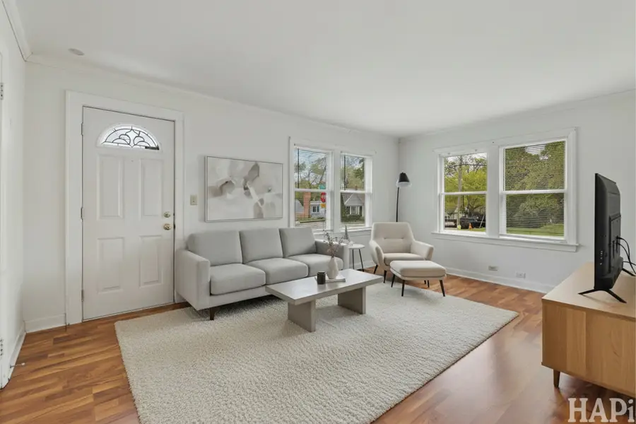 428 S Lake Terrace, Mundelein, IL 60060 - #2