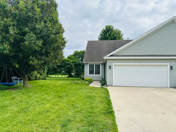 109 Labrador Lane, Downs, IL 61736