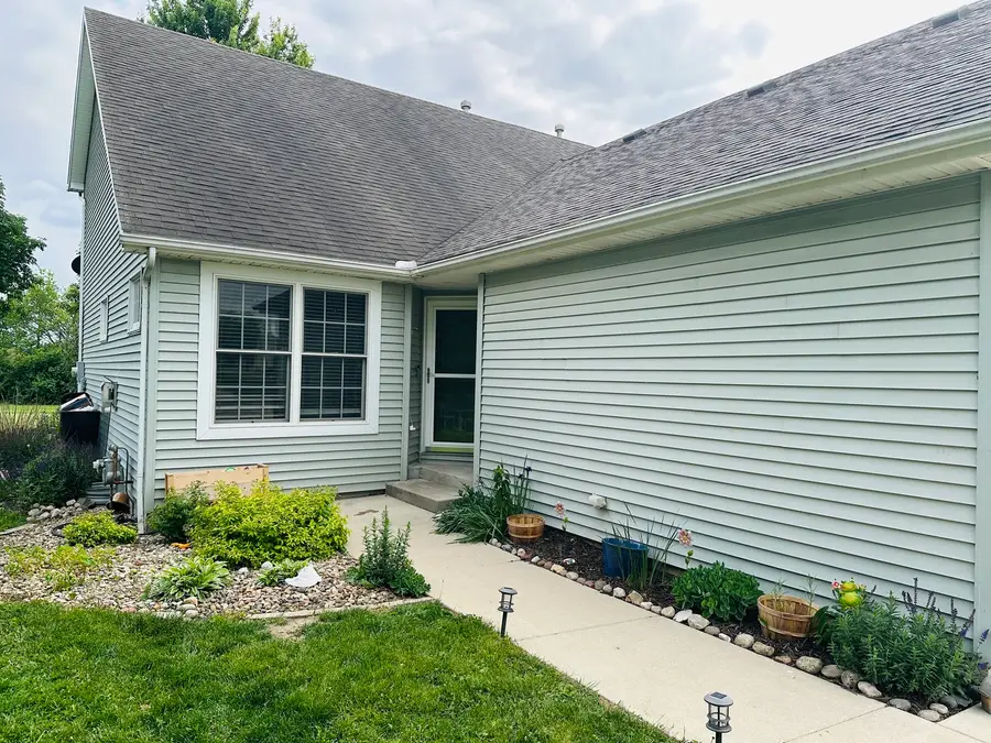 109 Labrador Lane, Downs, IL 61736 - #2
