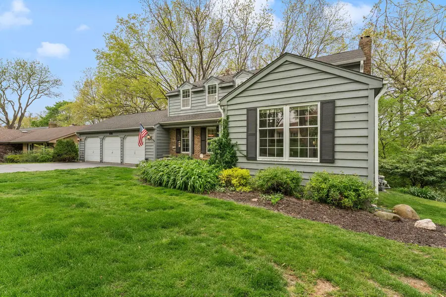 635 Oakview Drive, Algonquin, IL 60102 - #2