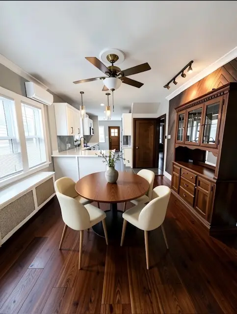 5230 N Liano Avenue, Chicago, IL 60630 - #3