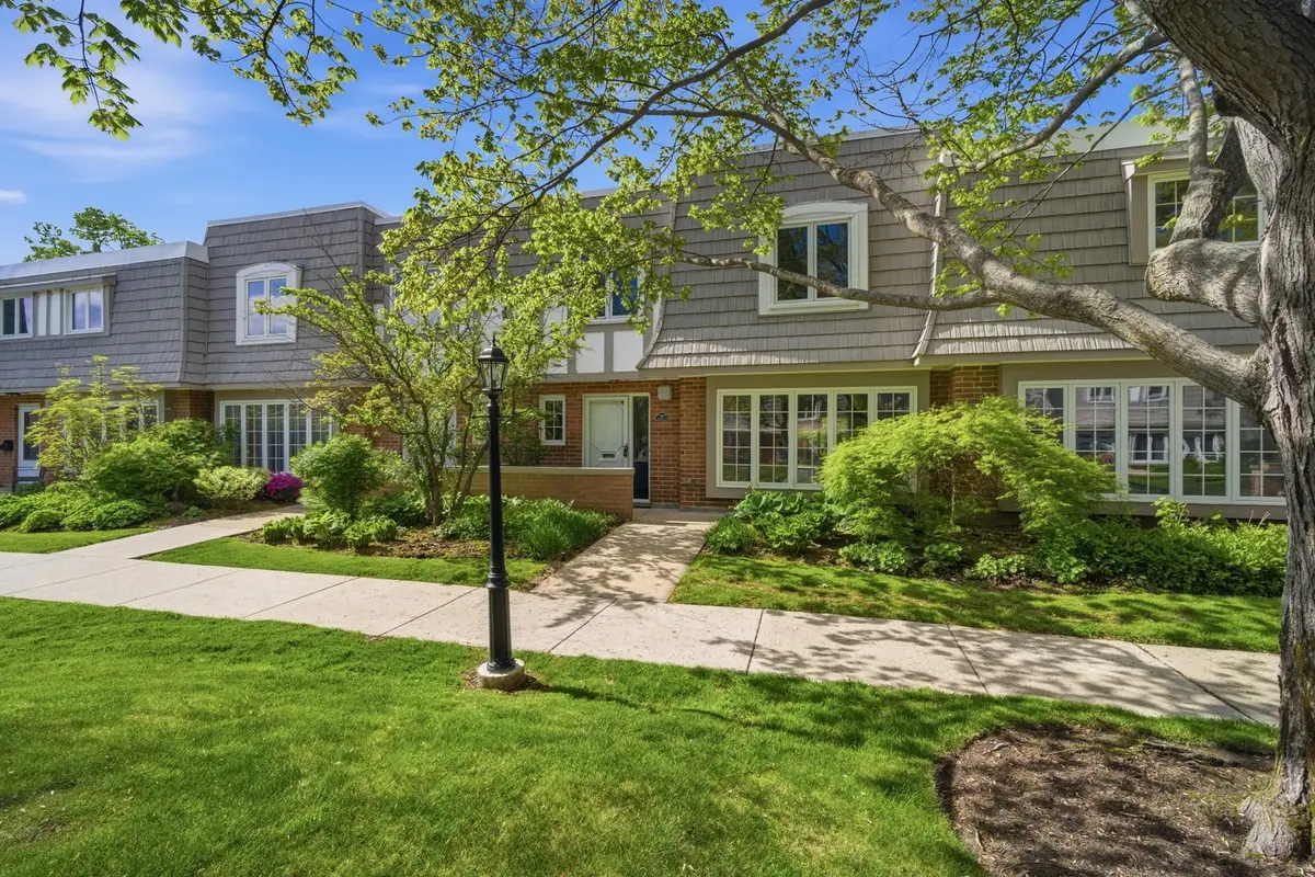 1490 Avignon Court, Highland Park, IL 60035 - #1