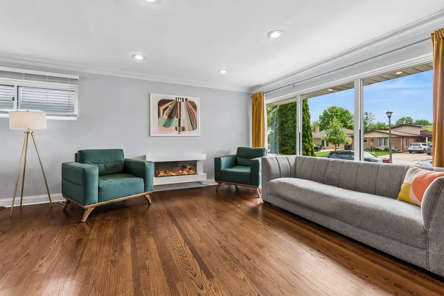 3826 Jarvis Avenue, Skokie, IL 60076 - #2