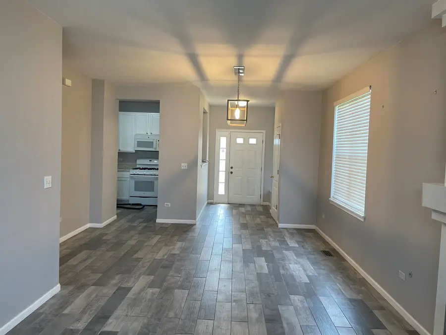 3103 Falling Waters Lane #3103, Lindenhurst, IL 60046 - #3
