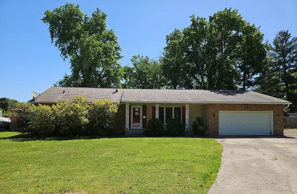 142 Fielder Drive, Salem, IL 62881