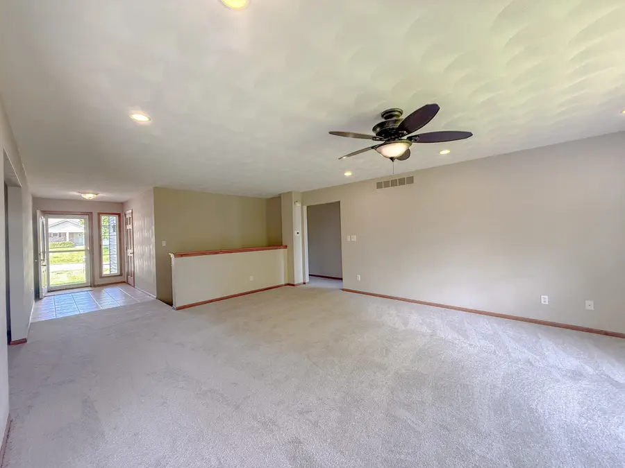 1206 Summerland Drive, Durand, IL 61024 - #3