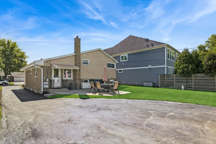 780 S Mitchell Avenue, Elmhurst, IL 60126 - #3