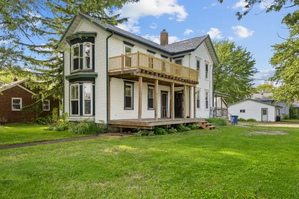 200 W Locust Street, Cambridge, IL 61238