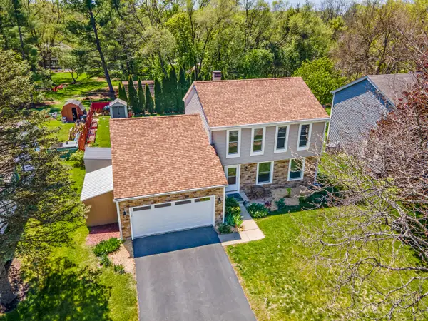 506 Old Hunt Road, Fox River Grove, IL 60021