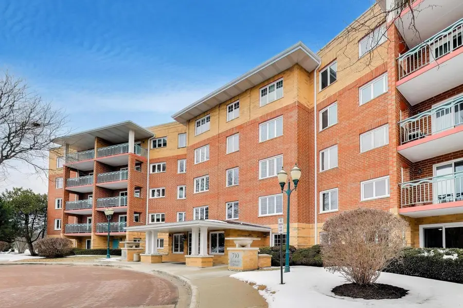 710 Creekside Drive #104A, Mount Prospect, IL 60056 - #2