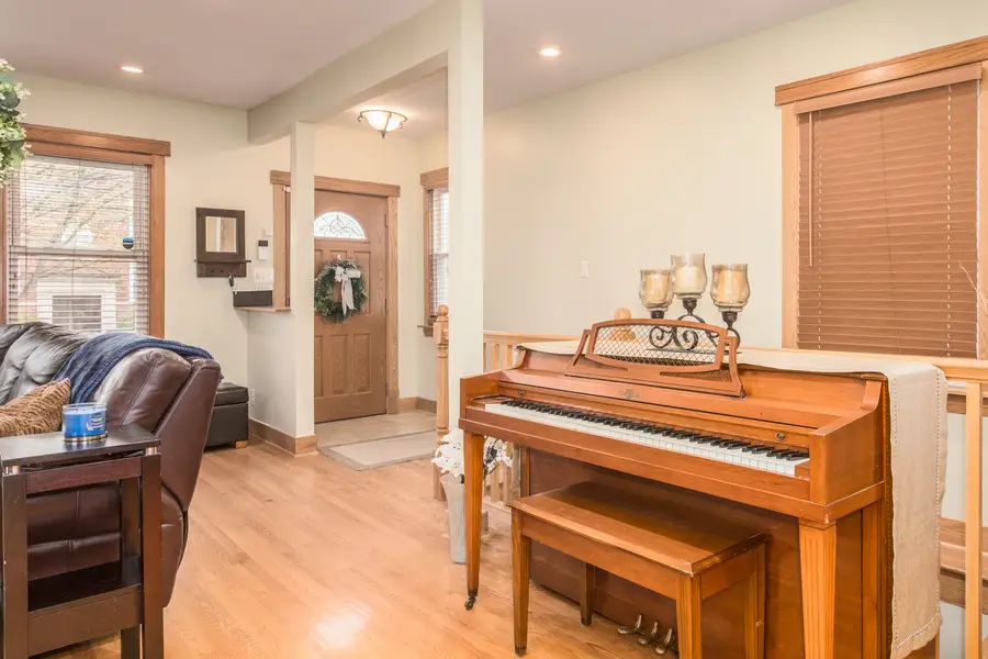 6461 W Raven Street, Chicago, IL 60631 - #2
