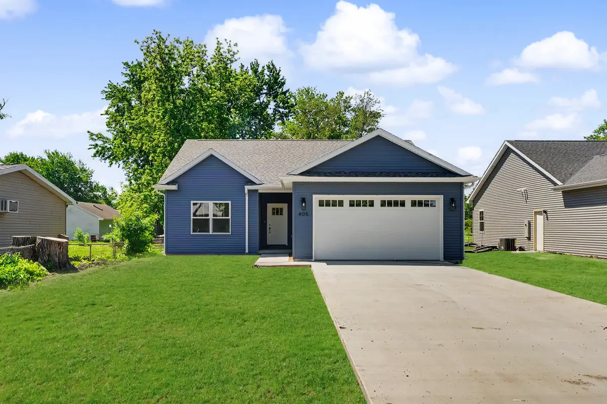 405 E Larmon Street, Tolono, IL 61880 - #1