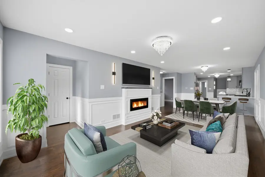8243 S Wabash Avenue, Chicago, IL 60619 - #2