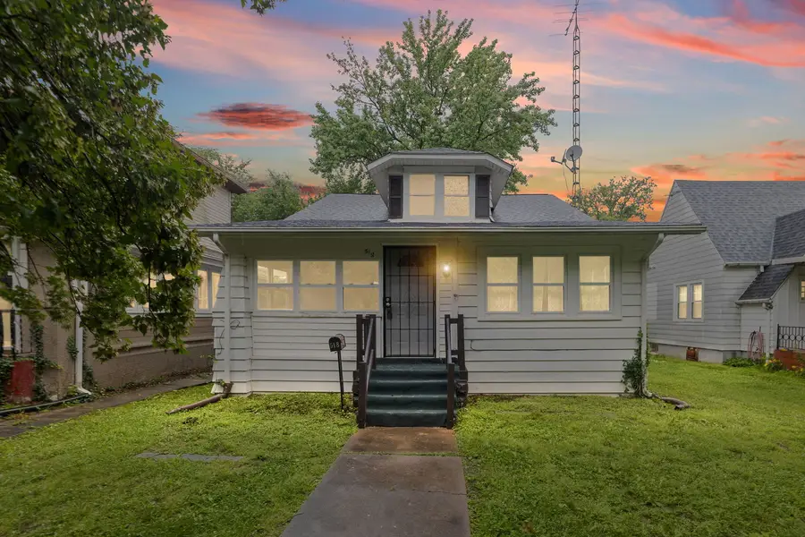 518 Cedar Street, Centralia, IL 62801 - #3