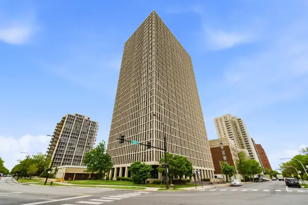 6700 S South Shore Drive #22G, Chicago, IL 60649