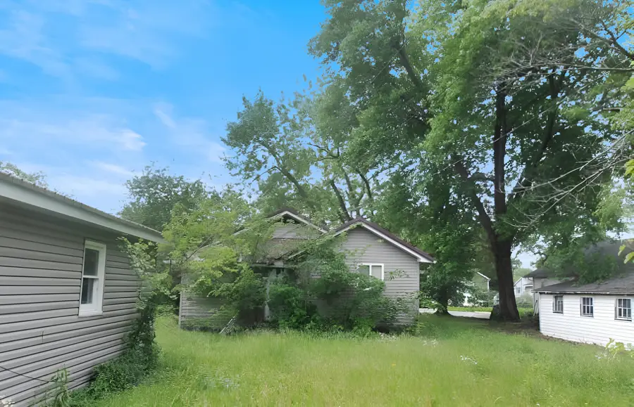 408 E Saint Petersburg Street, Robinson, IL 62454 - #3