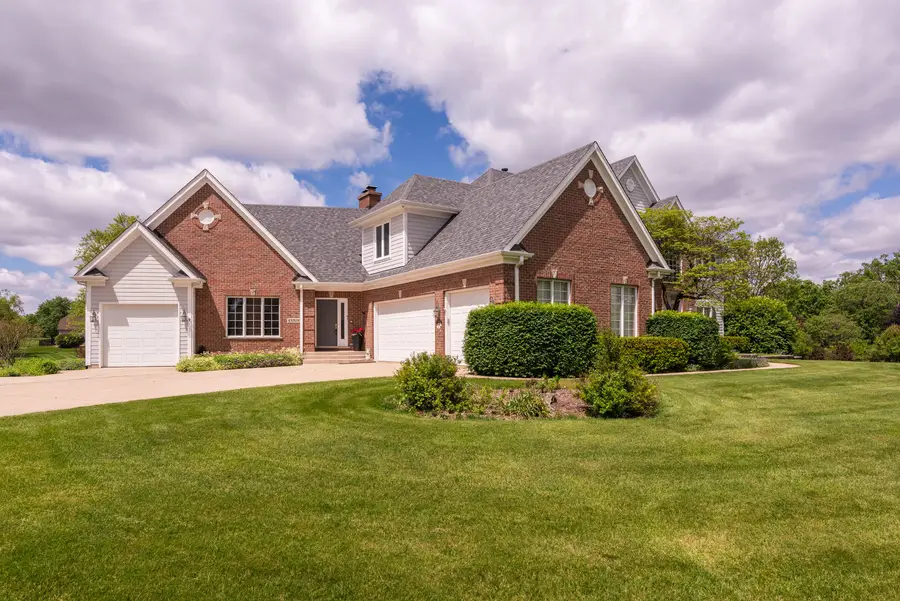 4N918 West Woods Drive, Saint Charles, IL 60175 - #2
