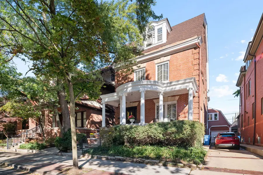 832 W Junior Terrace, Chicago, IL 60613 - #2