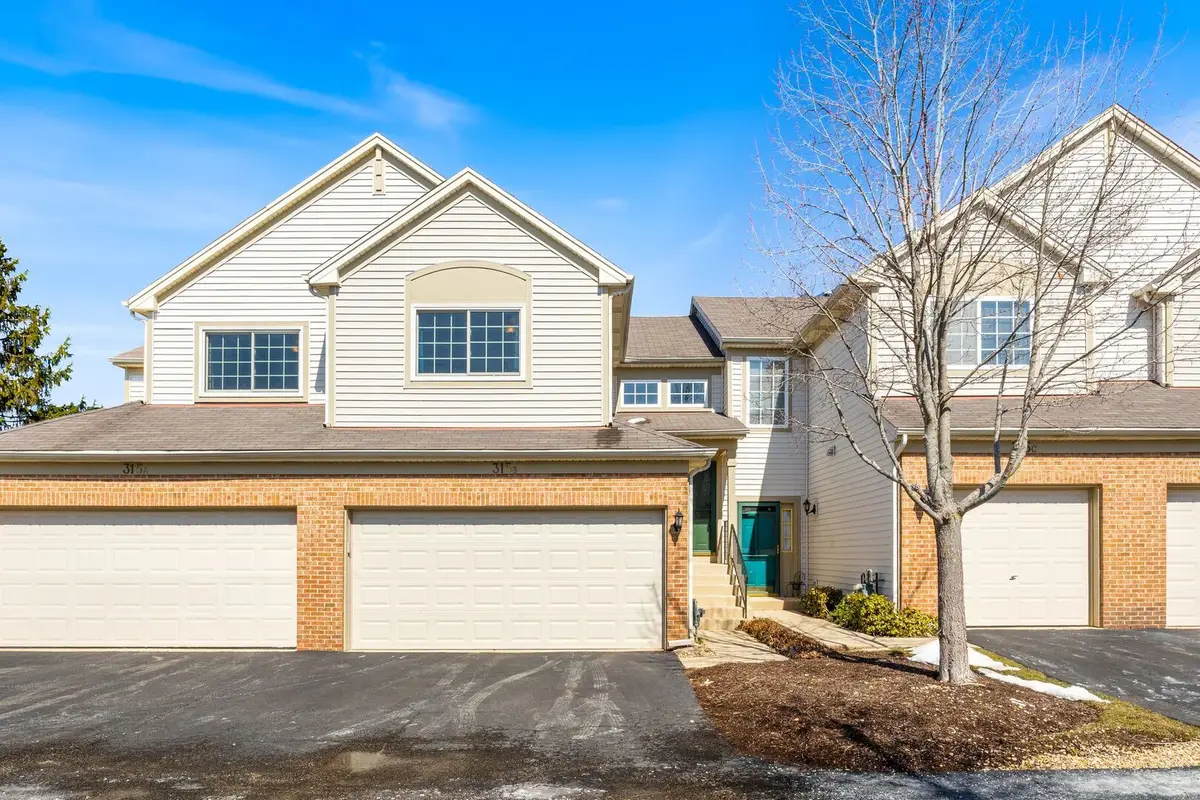 315 Thornwood Way #B, South Elgin, IL 60177 - #1