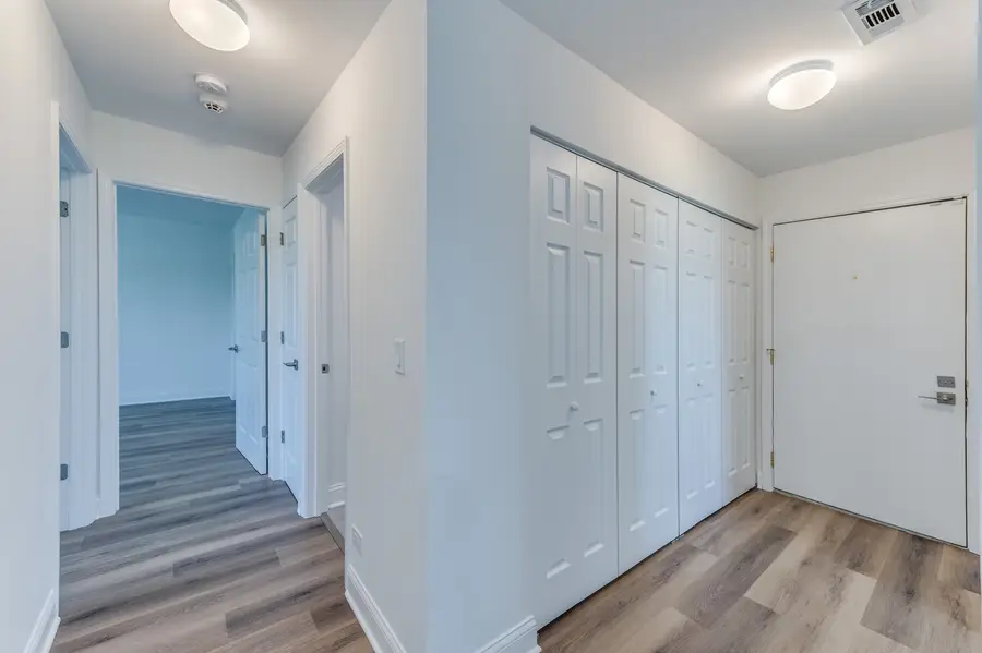 900 Perrie Drive #304, Elk Grove Village, IL 60007 - #3