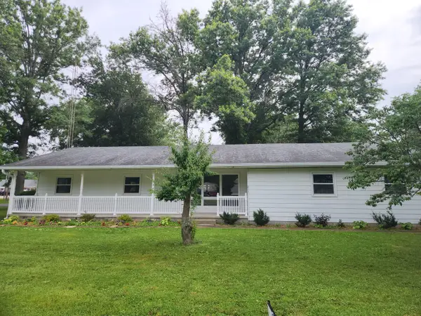 211 E Depew Street, Odin, IL 62870