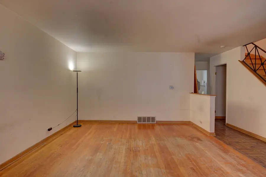 9143 S Cottage Grove Avenue #Unit-B, Chicago, IL 60619 - #3