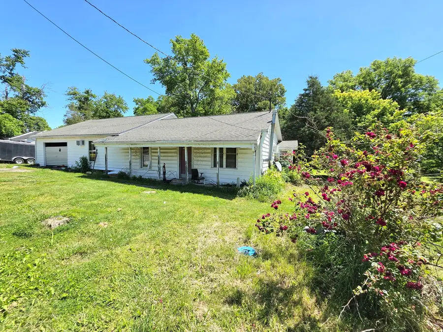 214 Pyle Street, Carrier Mills, IL 62917 - #2