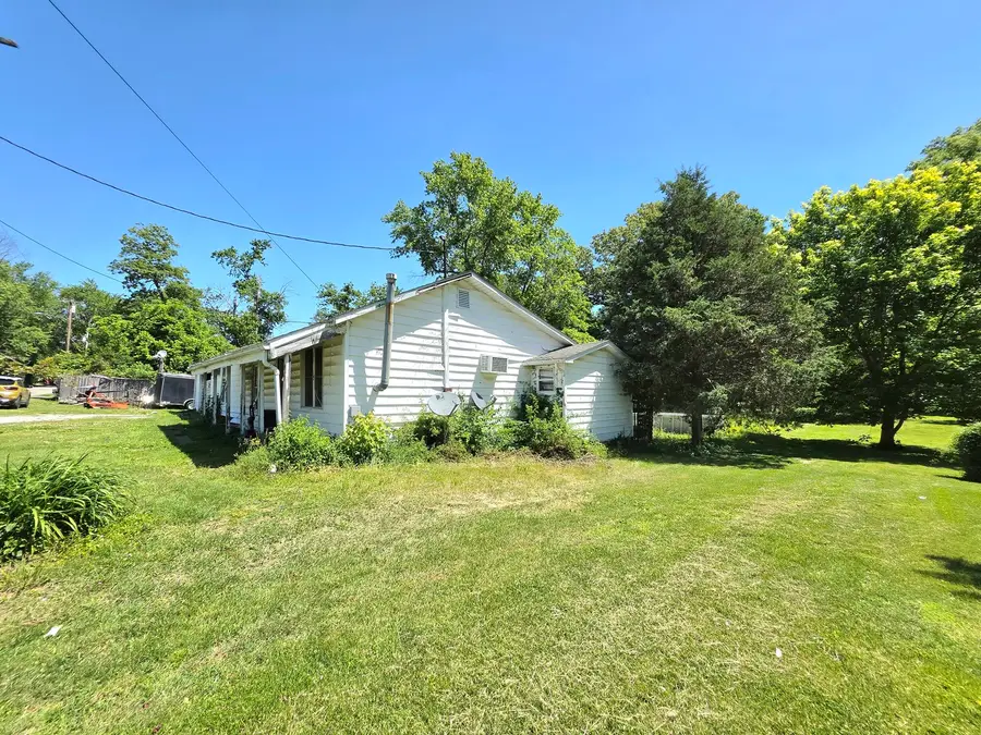 214 Pyle Street, Carrier Mills, IL 62917 - #3