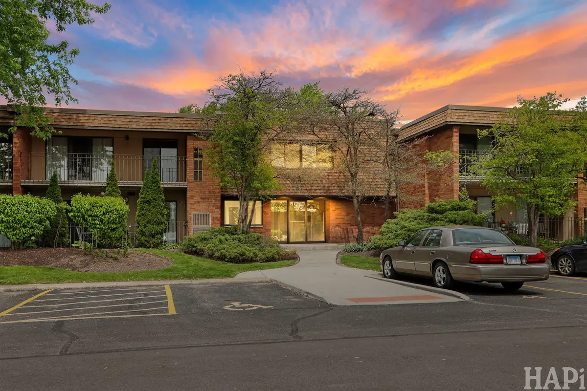 70 Old Oak Drive #124, Buffalo Grove, IL 60089 - #1