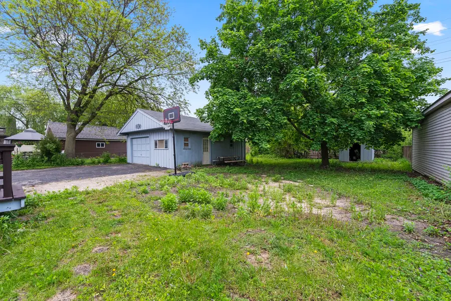 7809 Columbia Drive, Bridgeview, IL 60455 - #2
