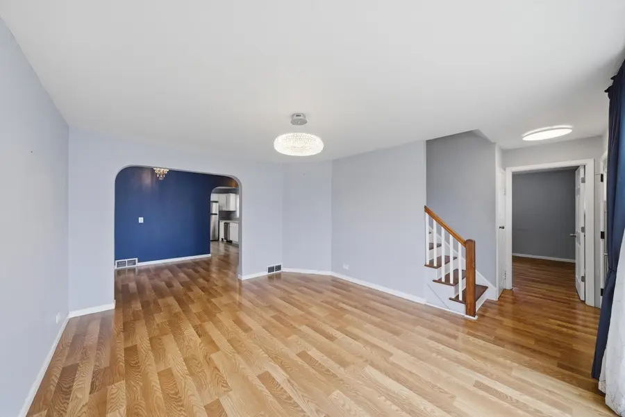 1517 E Roosevelt Road, Wheaton, IL 60187 - #3