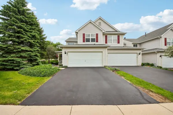 502 Heritage Court, St. Charles, IL 60175