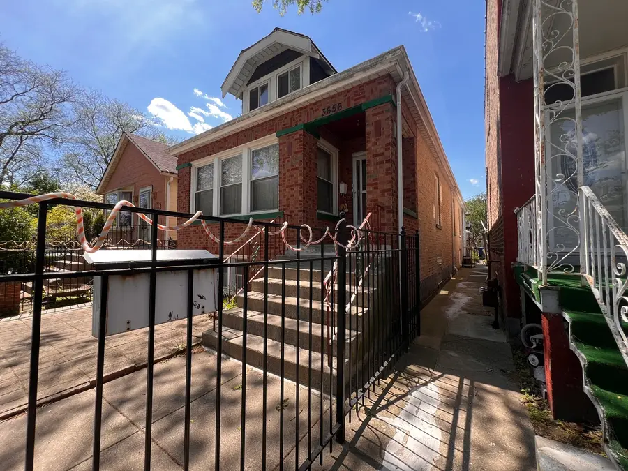 3656 S Seeley Street, Chicago, IL 60608 - #2