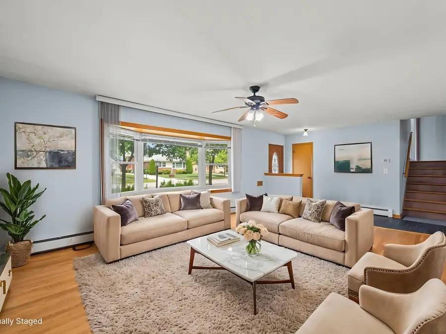7662 Enfield Avenue, Morton Grove, IL 60053 - #2