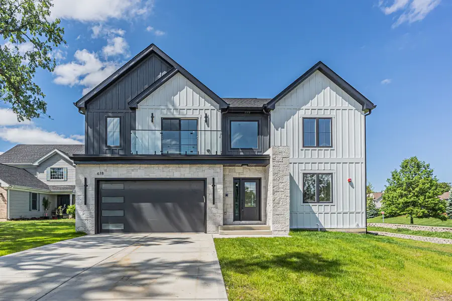618 W Meadow Avenue, Lombard, IL 60148 - #2
