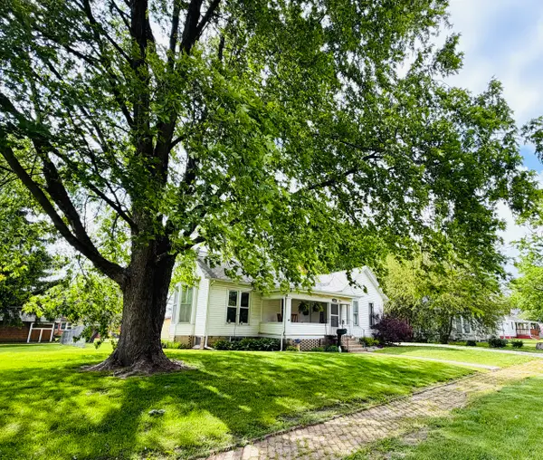 607 N Plum Street, Farmer City, IL 61842