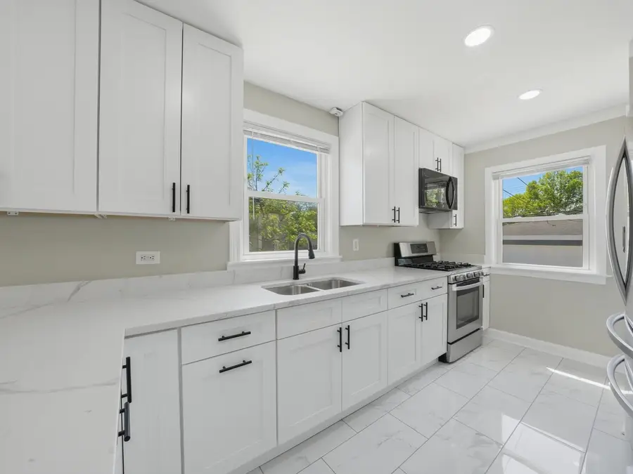13116 S Avenue O Avenue, Chicago, IL 60633 - #3