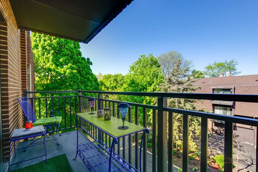 1000 Deerfield Road #303, Highland Park, IL 60035 - #3