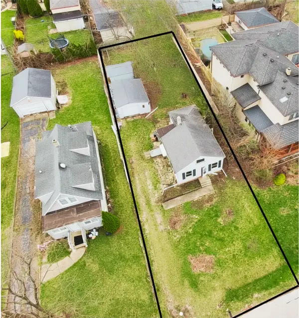 4106 N Adams Street, Westmont, IL 60559