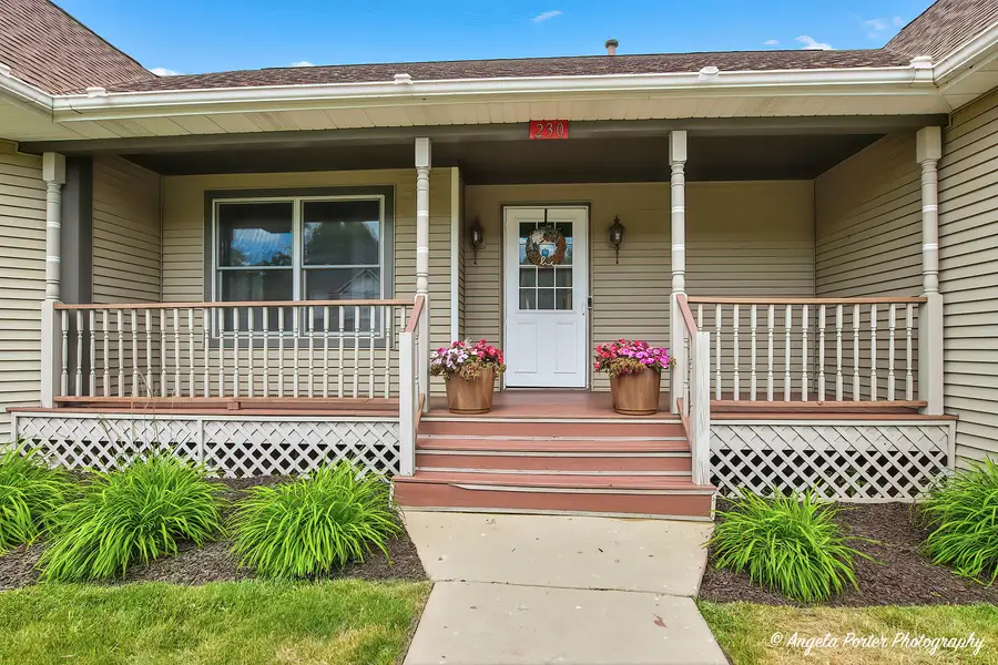 230 Redwing Drive, Woodstock, IL 60098 - #2