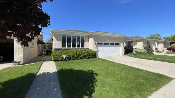 8414 W Brodman Avenue, Chicago, IL 60656