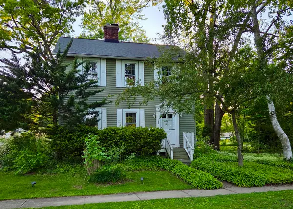 552 Highland Avenue, West Chicago, IL 60185