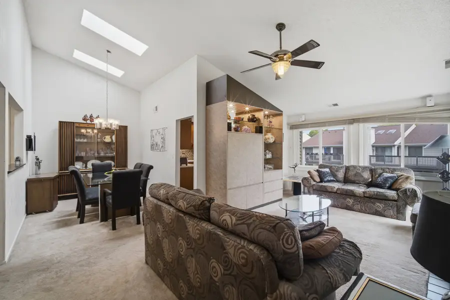 981 Pine Tree Circle S #981, Buffalo Grove, IL 60089 - #3