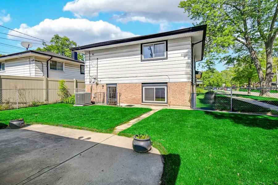 14544 Woodlawn Avenue, Dolton, IL 60419 - #3