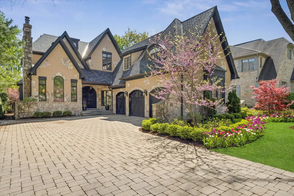 561 Walker Road, Hinsdale, IL 60521 - #1